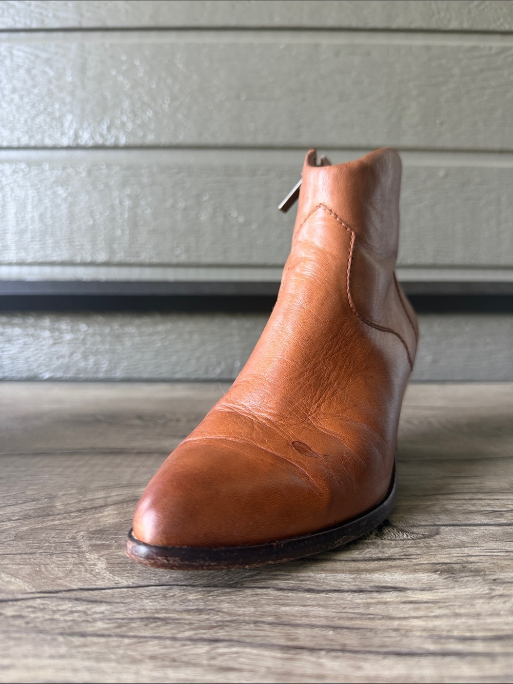 FRYE Women’s Leather Ankle Boots cream size 5.5 M